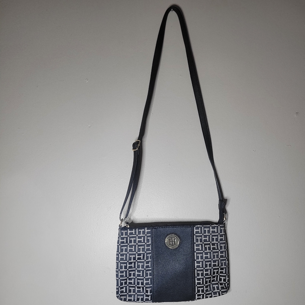Tommy Hilfiger Black Puse